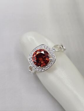 Swarovski Crystal Elements Silver Halo Ring Garnet Red Orange Size 7